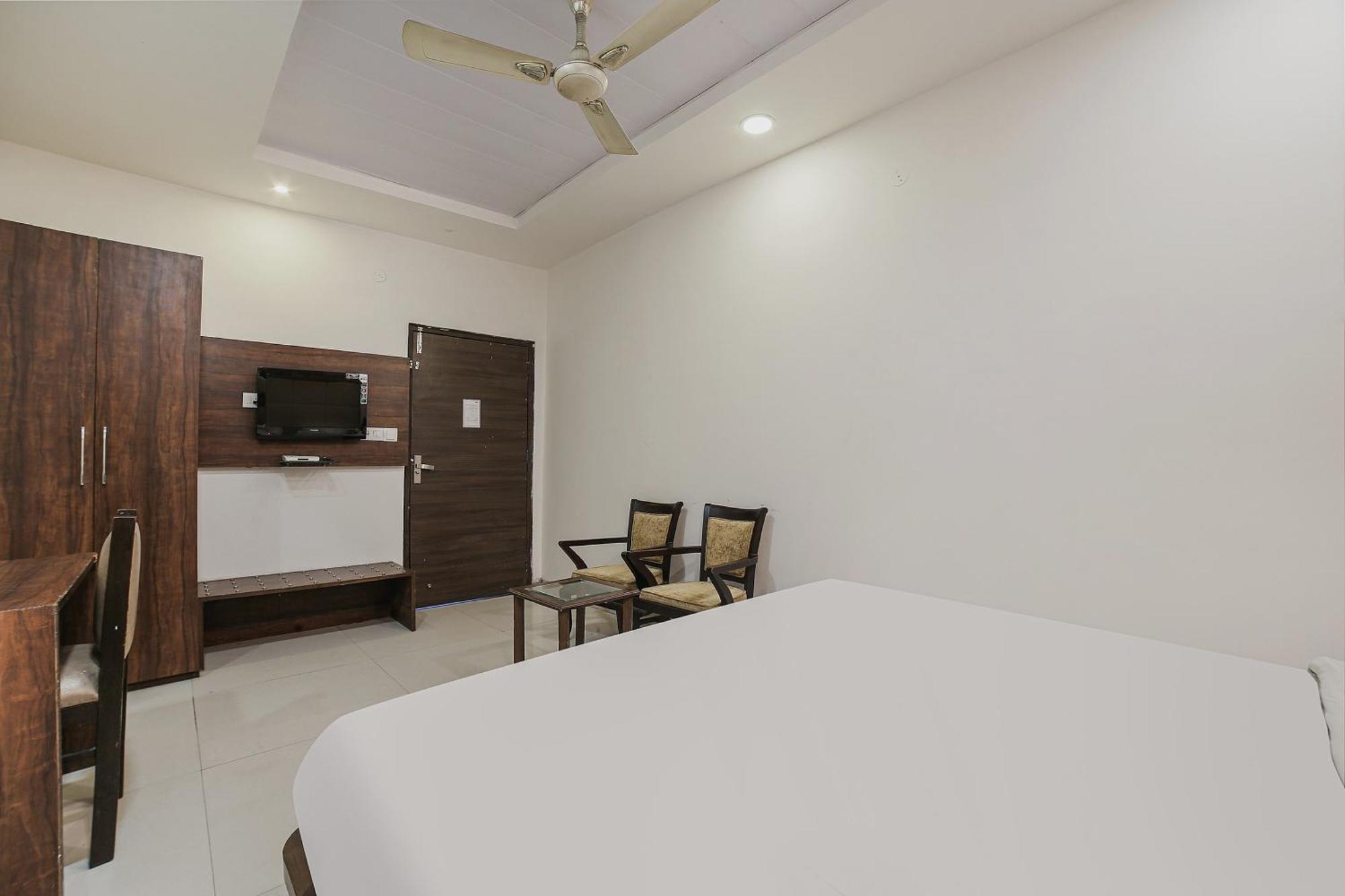 Townhouse Hollywood Heights Hotel Amritsar Exterior foto
