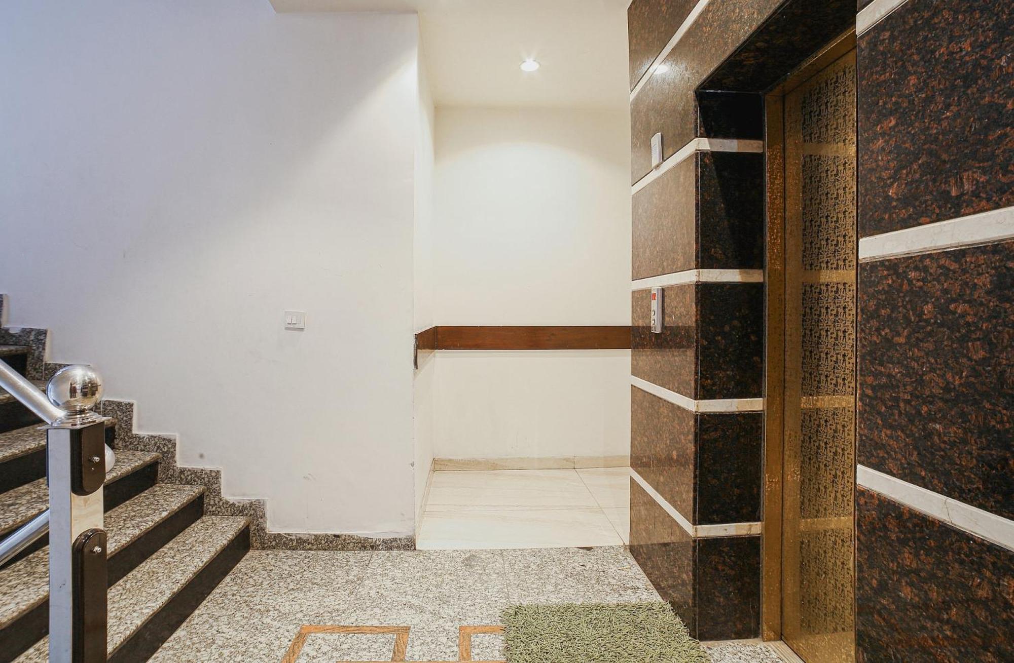 Townhouse Hollywood Heights Hotel Amritsar Exterior foto